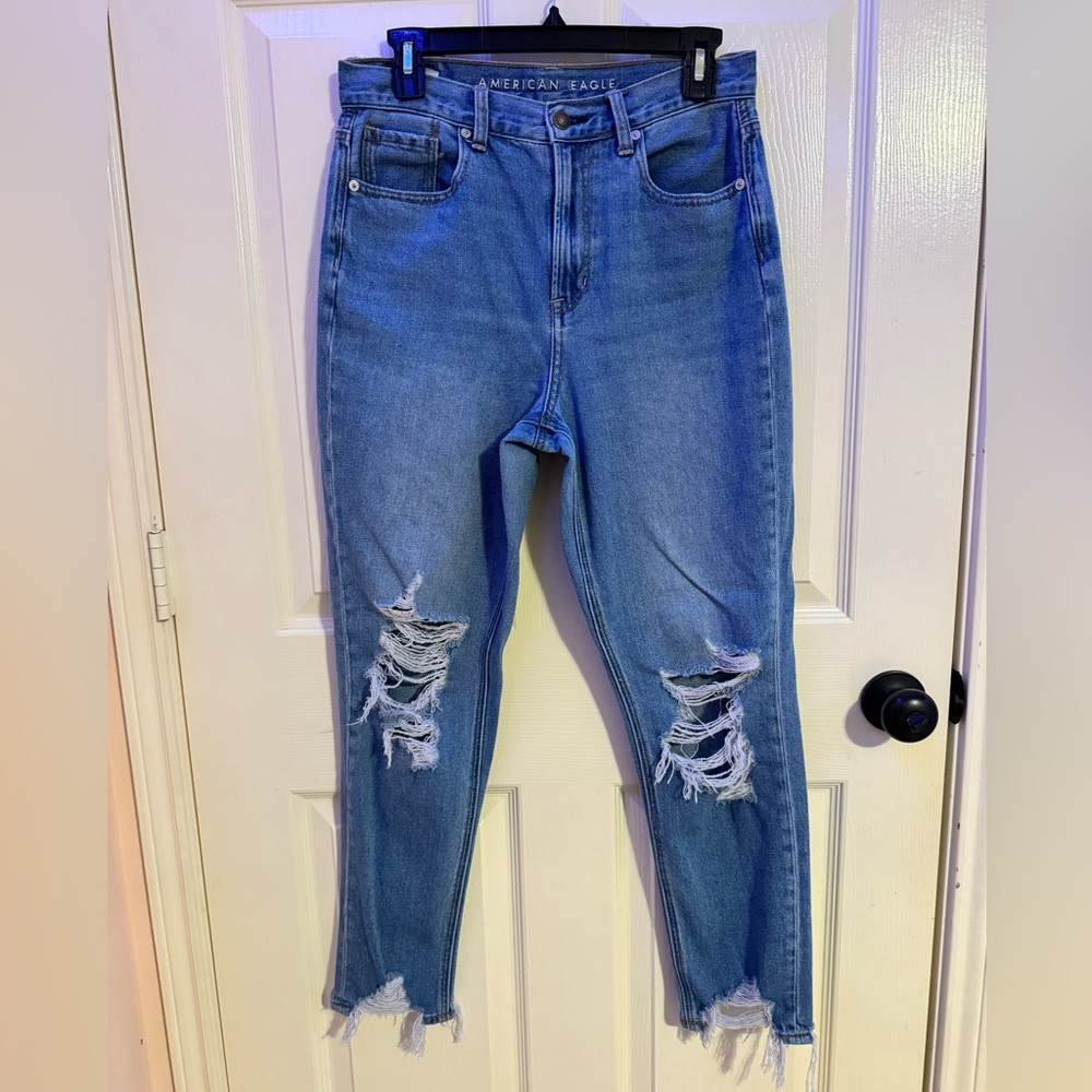 American Eagle Mom Jeans Size 4